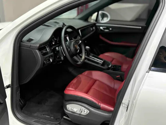 Porsche Macan — Фото автомобиля 8