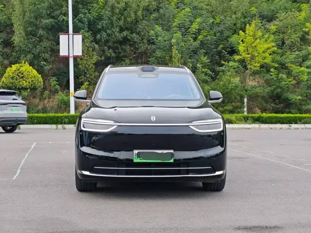 Aito M7 — Фото автомобиля 6