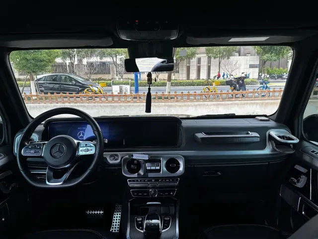 Mercedes-Benz G-Class — Фото автомобиля 13