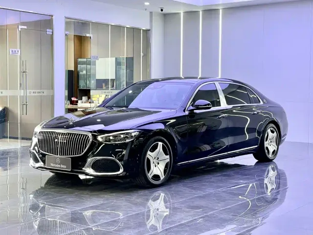 Фотография автомобиля — Mercedes-Benz Maybach S-Class