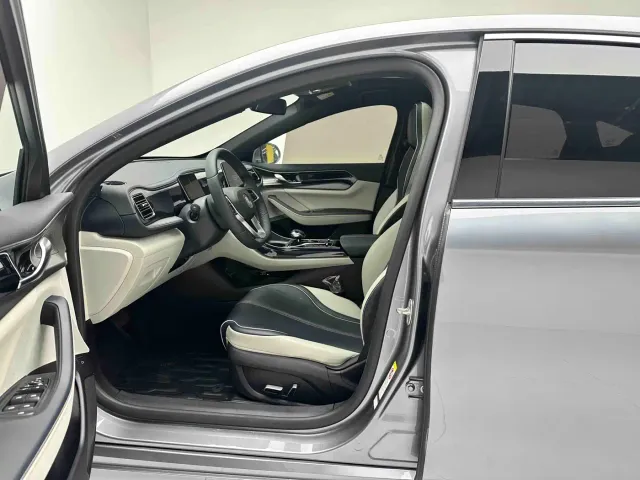 BYD Qin PLUS — Фото автомобиля 7