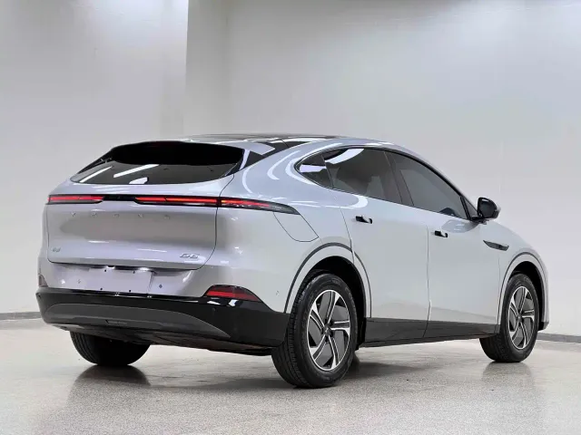 Xpeng G6 — Фото автомобиля 11