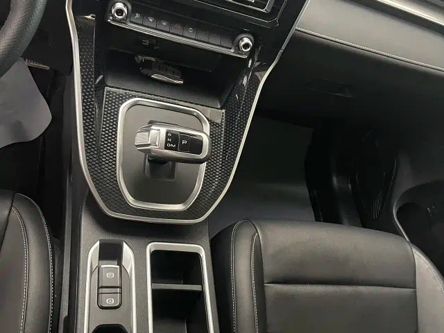 Haval M6 — Фото автомобиля 7