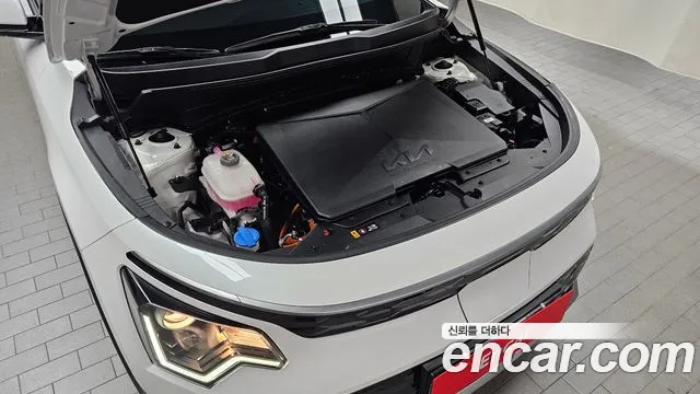 Kia Niro — Фото автомобиля 9