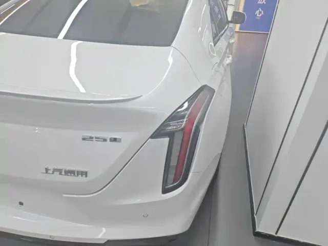 Cadillac CT4 — Фото автомобиля 7