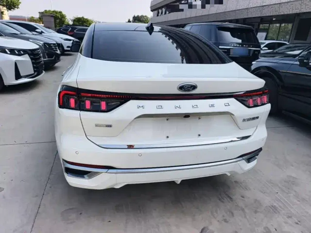 Ford Mondeo — Фото автомобиля 5