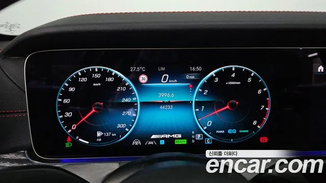 Mercedes-Benz E-Class — Фото автомобиля 8