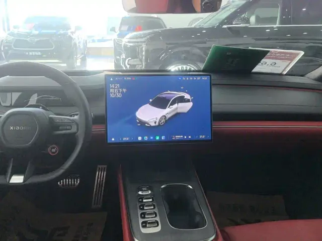 Xiaomi SU7 — Фото автомобиля 13