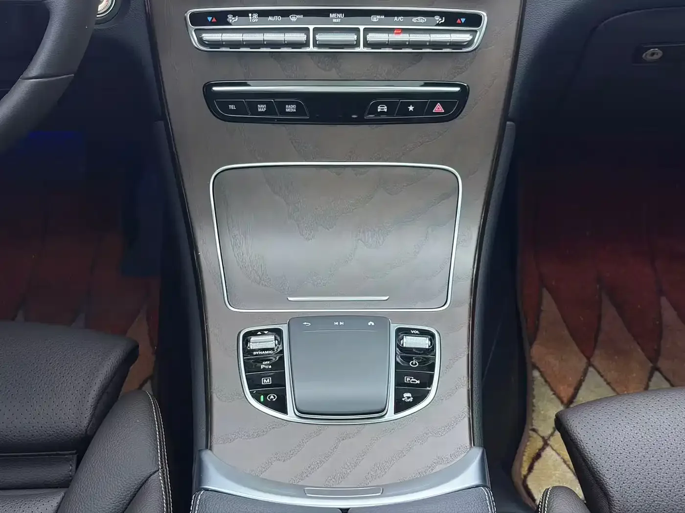 Mercedes-Benz Mercedes-Benz GLC 2022 GLC 300 L 4MATIC Dynamic Collector's Edition — Фото автомобиля 15