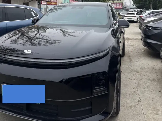 Фотография автомобиля — Li Auto L6
