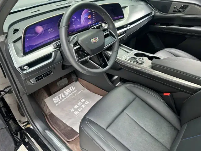 Cadillac XT5 — Фото автомобиля 8