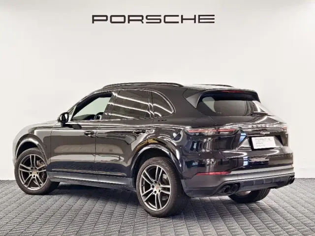 Porsche Cayenne — Фото автомобиля 2