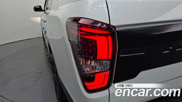 KG_Mobility_Ssangyong Rexton Новый Rexton Sport Khan Дизель 2.2 4WD — Фото автомобиля 20