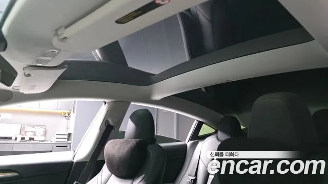 Tesla Model 3 — Фото автомобиля 19