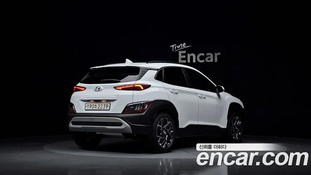 Hyundai Kona Новый Kona Гибрид Smart — Фото автомобиля 2