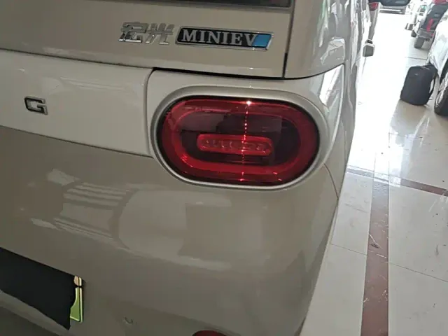 Wuling Hongguang Mini EV — Фото автомобиля 7
