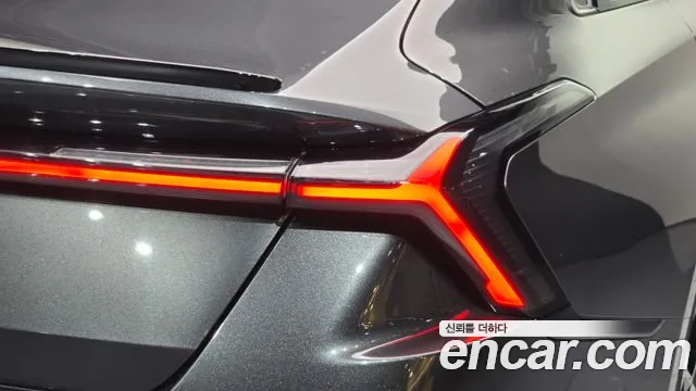 Kia K8 The New K8 2.5 Бензин 2WD — Фото автомобиля 16