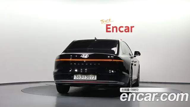 Hyundai Grandeur GN7 — Фото автомобиля 4