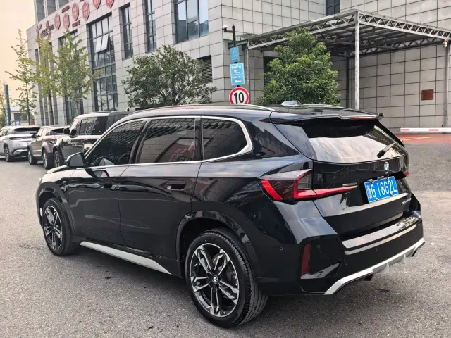 BMW X1 — Фото автомобиля 4