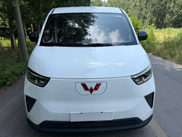 Wuling Yangguang — Фото автомобиля 2
