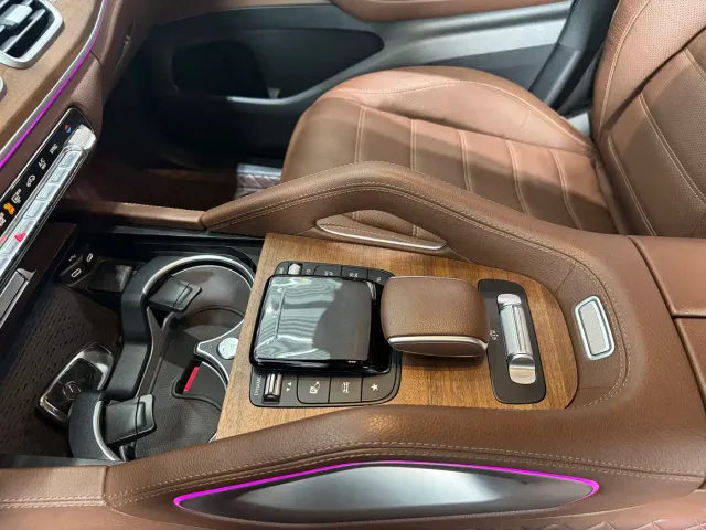 Mercedes-Benz Mercedes-Benz GLS — Фото автомобиля 15