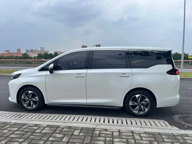 GAC Trumpchi M6 — Фото автомобиля 8