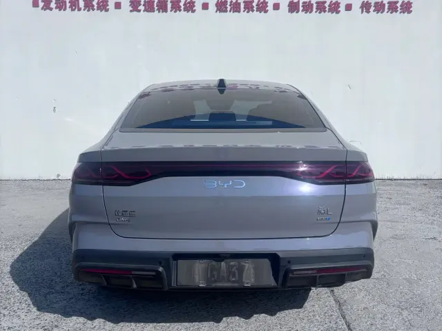 BYD Qin L — Фото автомобиля 5