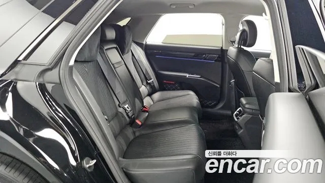 Hyundai Grandeur GN7 — Фото автомобиля 17