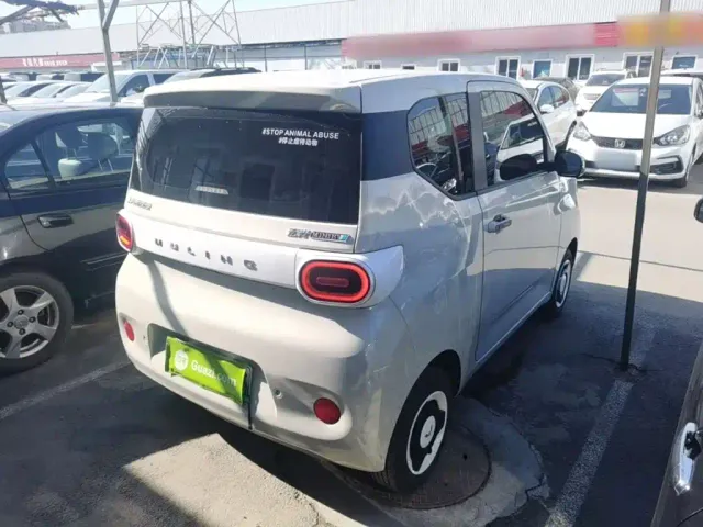 Wuling Hongguang Mini EV — Фото автомобиля 6