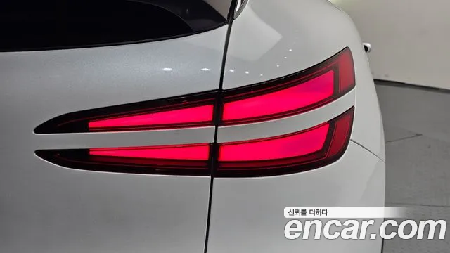 Genesis GV60 — Фото автомобиля 8