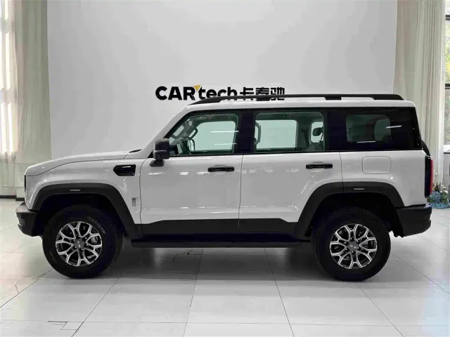 BAIC BJ40 — Фото автомобиля 11