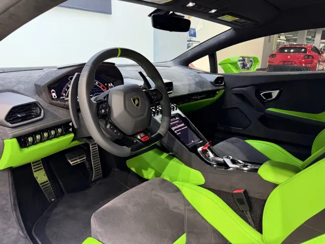 Lamborghini Huracan — Фото автомобиля 6