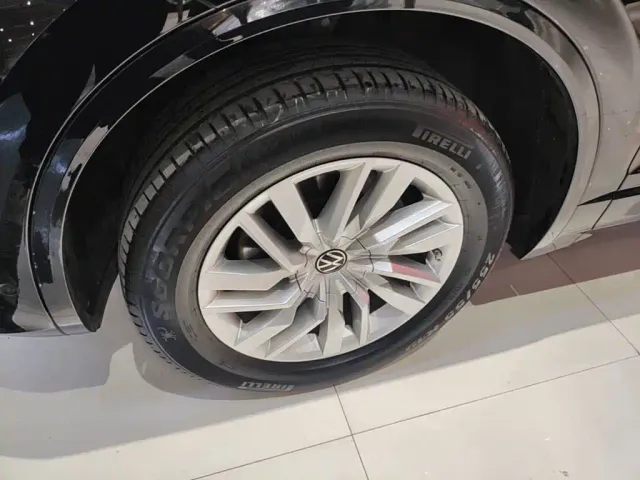 Volkswagen Touareg 2022 2.0TSI Rui Shang Edition — Фото автомобиля 22