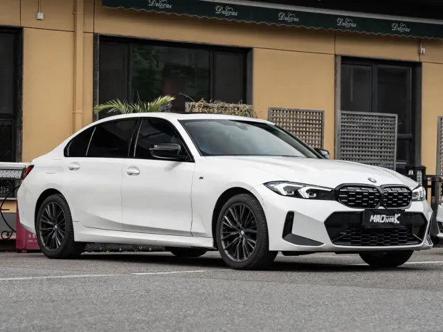 BMW 3 Series — Фото автомобиля 3
