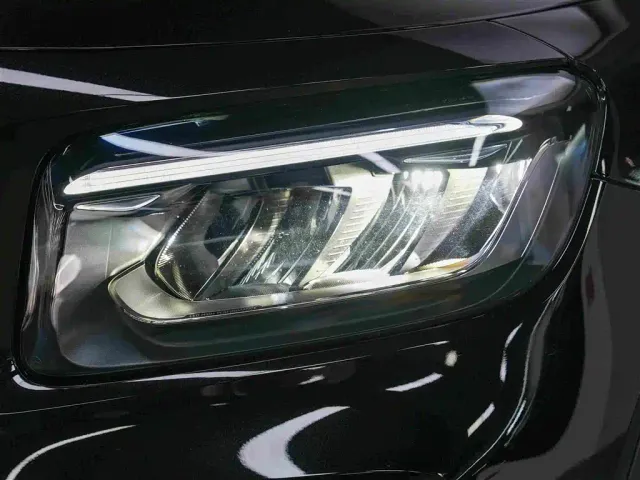 Mercedes-Benz GLB-Class — Фото автомобиля 13