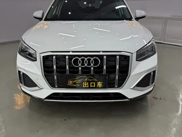 Audi Q2L — Фото автомобиля 2