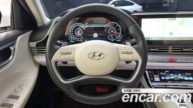 Hyundai Grandeur New — Фото автомобиля 21