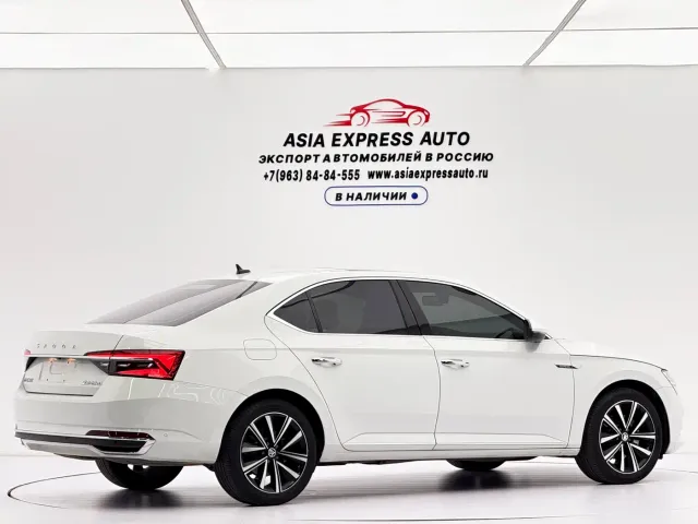 Skoda Superb — Фото автомобиля 4