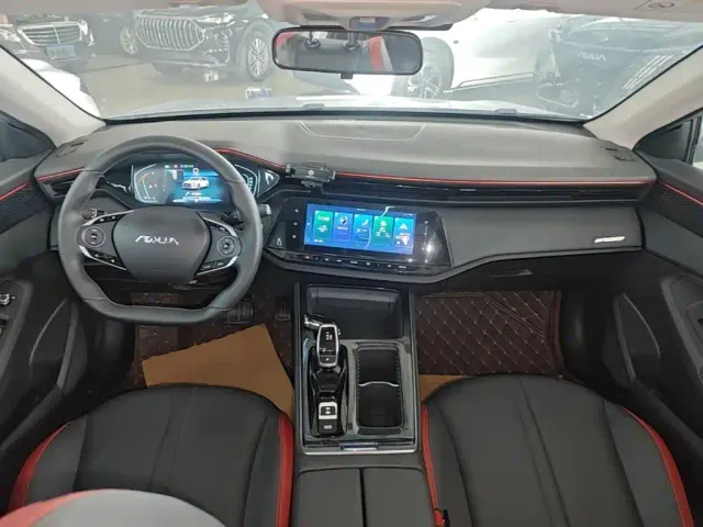 Dongfeng Yixuan MAX — Фото автомобиля 9