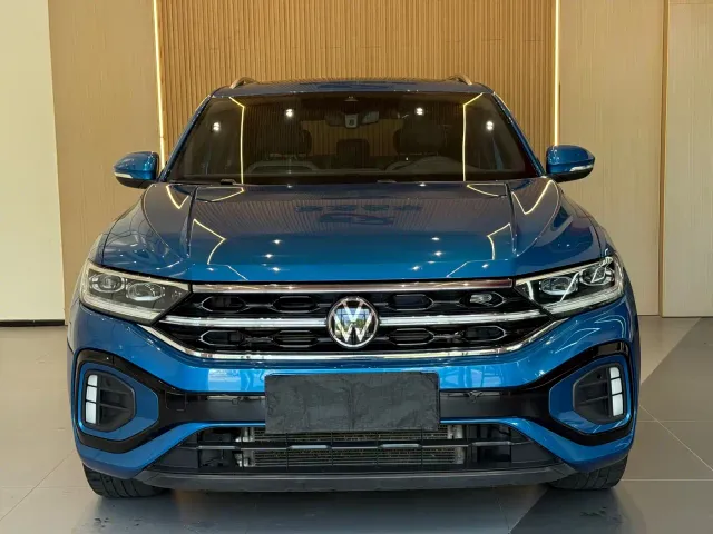 Volkswagen T-Roc — Фото автомобиля 2