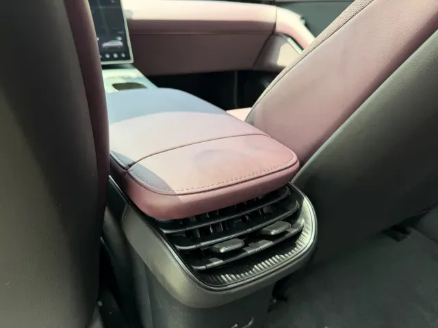 Nio ET5 Touring — Фото автомобиля 10