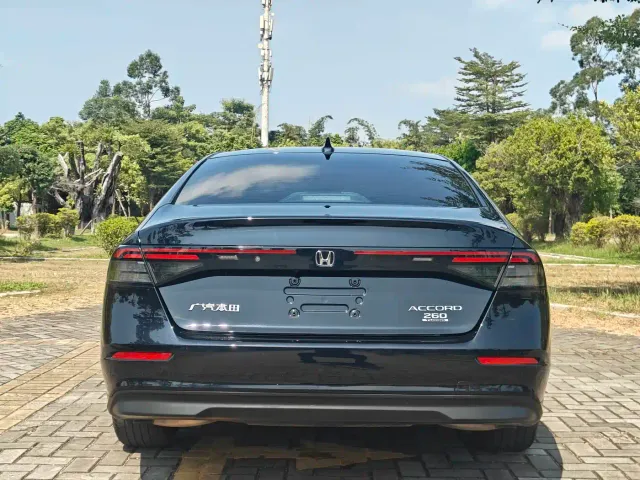 Honda Accord — Фото автомобиля 23