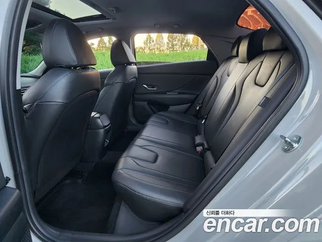 Hyundai AVANTE Новый Avante (CN7) 1.6 LPi (Для проката) — Фото автомобиля 14