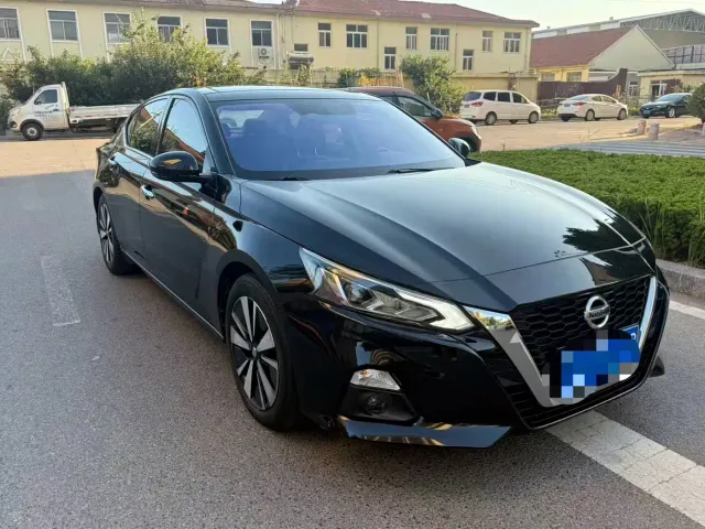 Фотография автомобиля — Nissan Teana