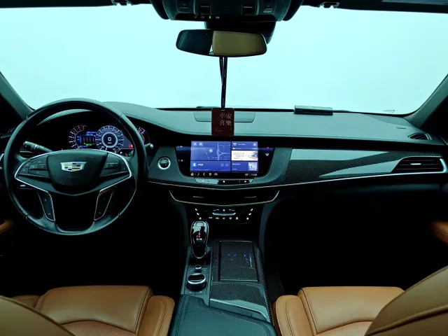 Cadillac CT6 — Фото автомобиля 9