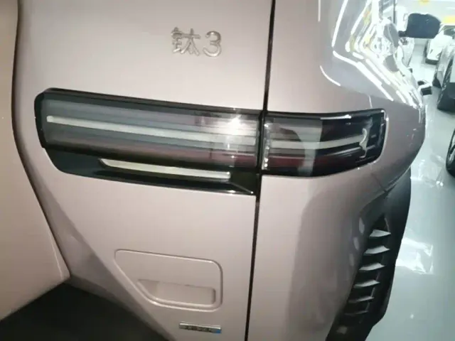 BYD FangChengBao Titanium 3 — Фото автомобиля 7