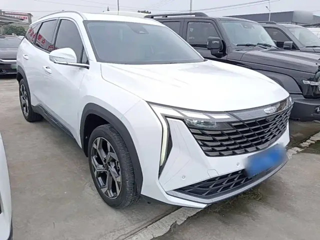 Geely Boyue L — Фото автомобиля 3