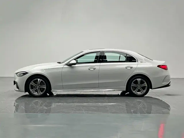 Mercedes-Benz C-Class — Фото автомобиля 3