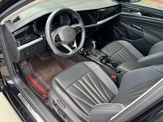 Volkswagen Passat — Фото автомобиля 13