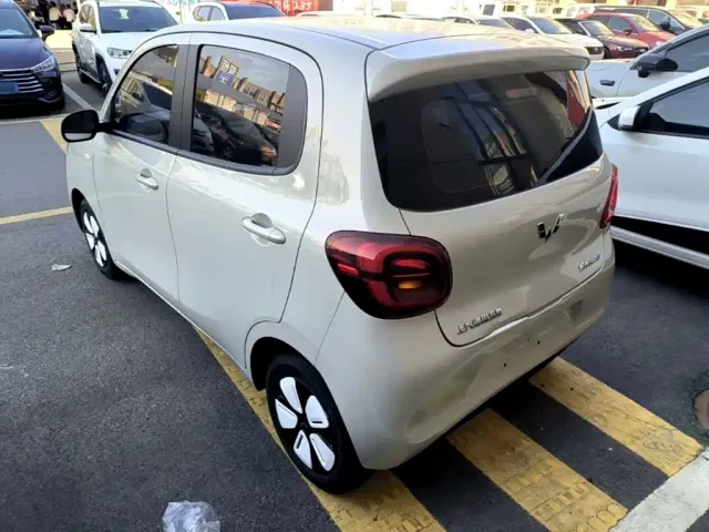 Wuling Hongguang Mini EV — Фото автомобиля 4
